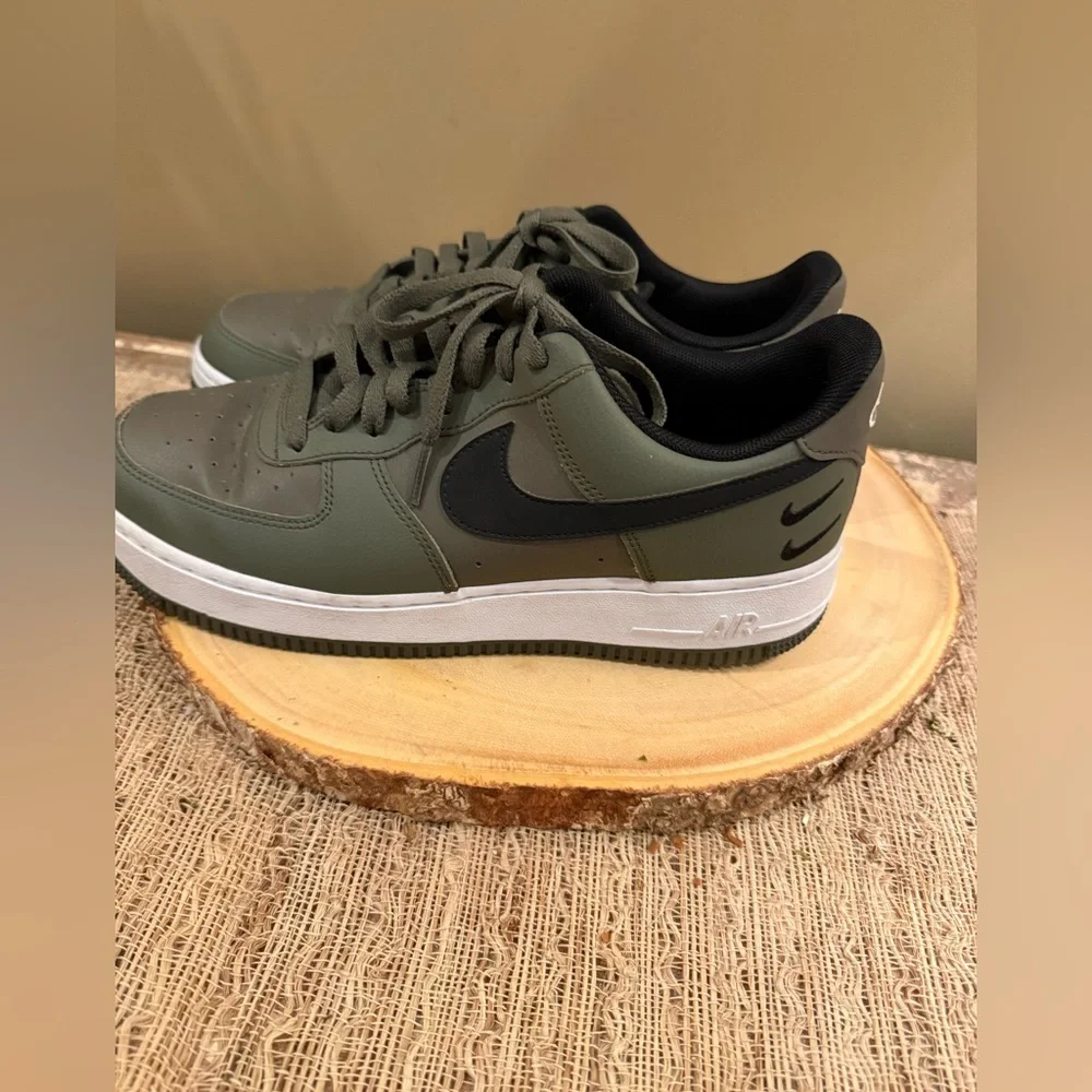 NIKE AIR FORCE 1 '07‎ LOW DOUBLE SWOOSH TWILIGHT MARSH GREEN OLIVE BLACK WHITE 9